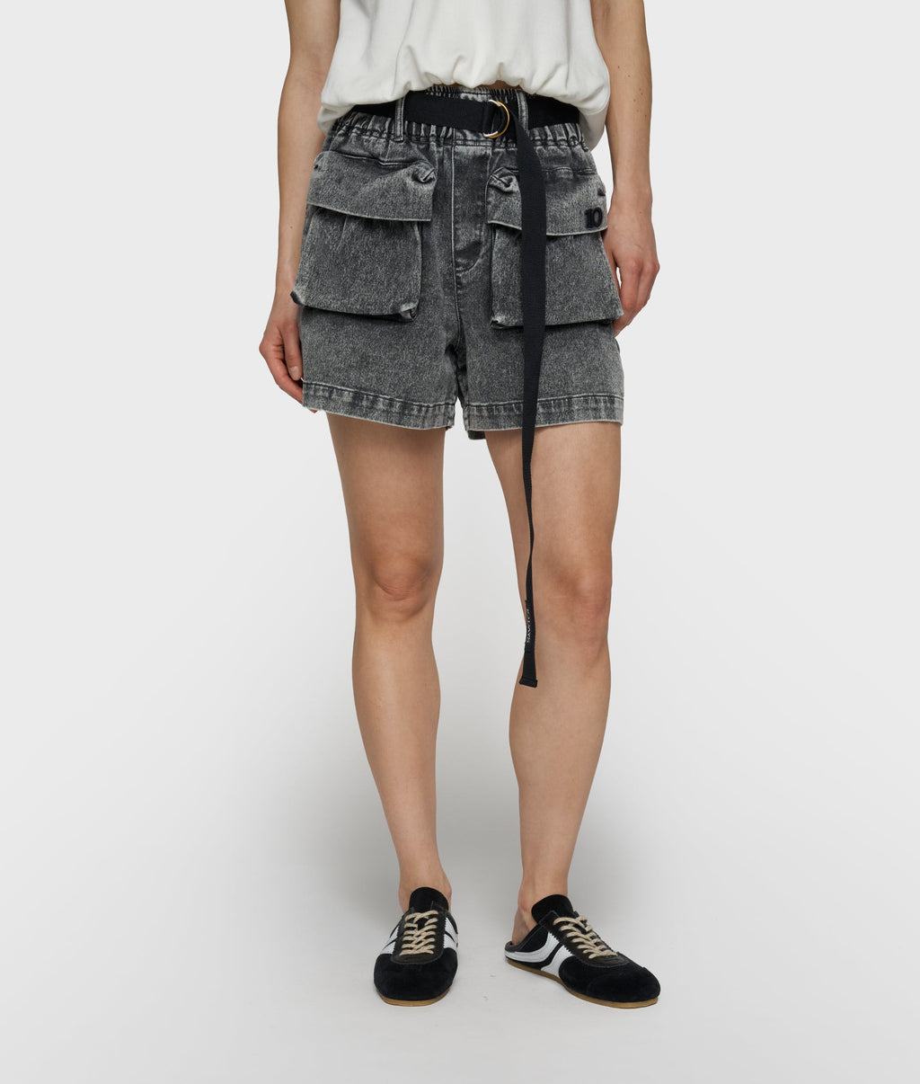10DAYS Utility Shorts Jog Denim | Black – Bermudas de mujer – Estilo casual – Tallas M, L, XL