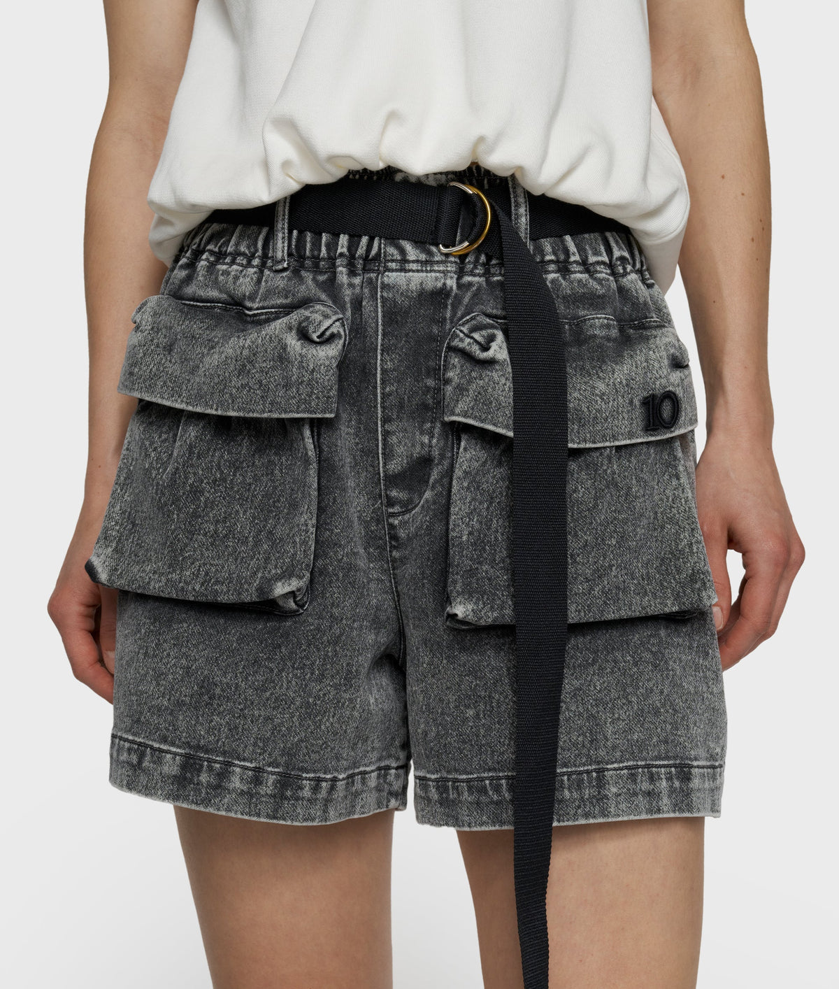 10DAYS Utility Shorts Jog Denim | Black – Bermudas de mujer – Estilo casual – Tallas M, L, XL