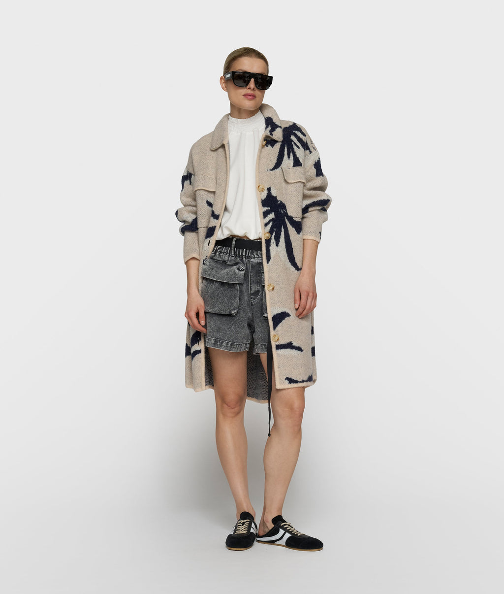 10DAYS Long Knit Jacket Flower powder – fotografía oficial