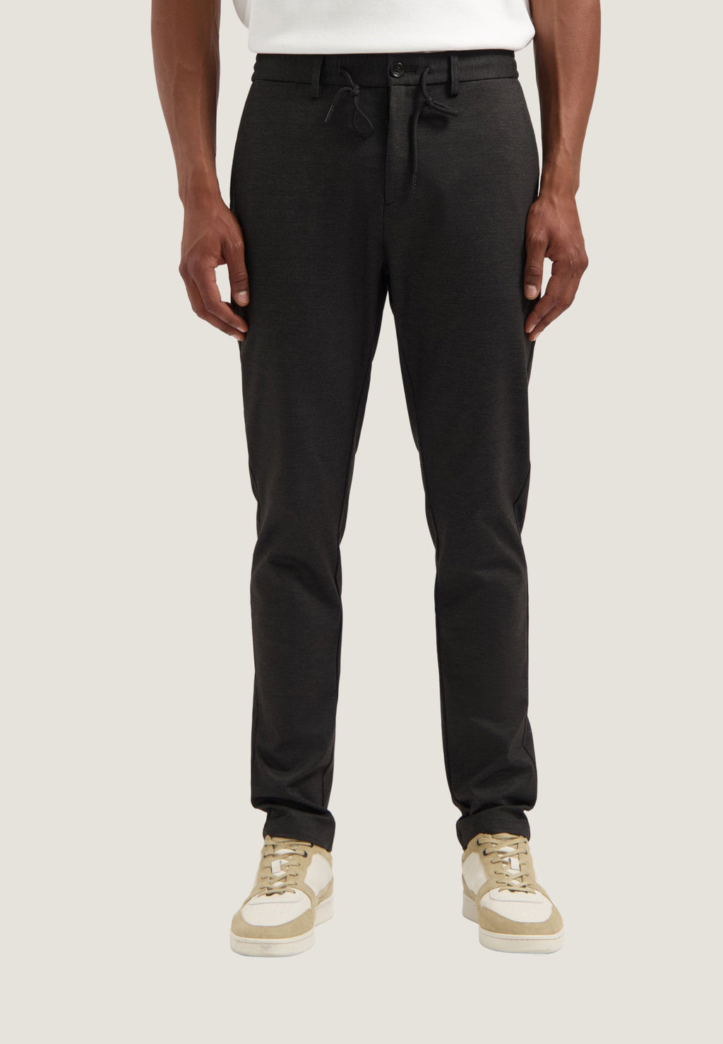 501704-NOS_999_3_halfbody_front.jpg