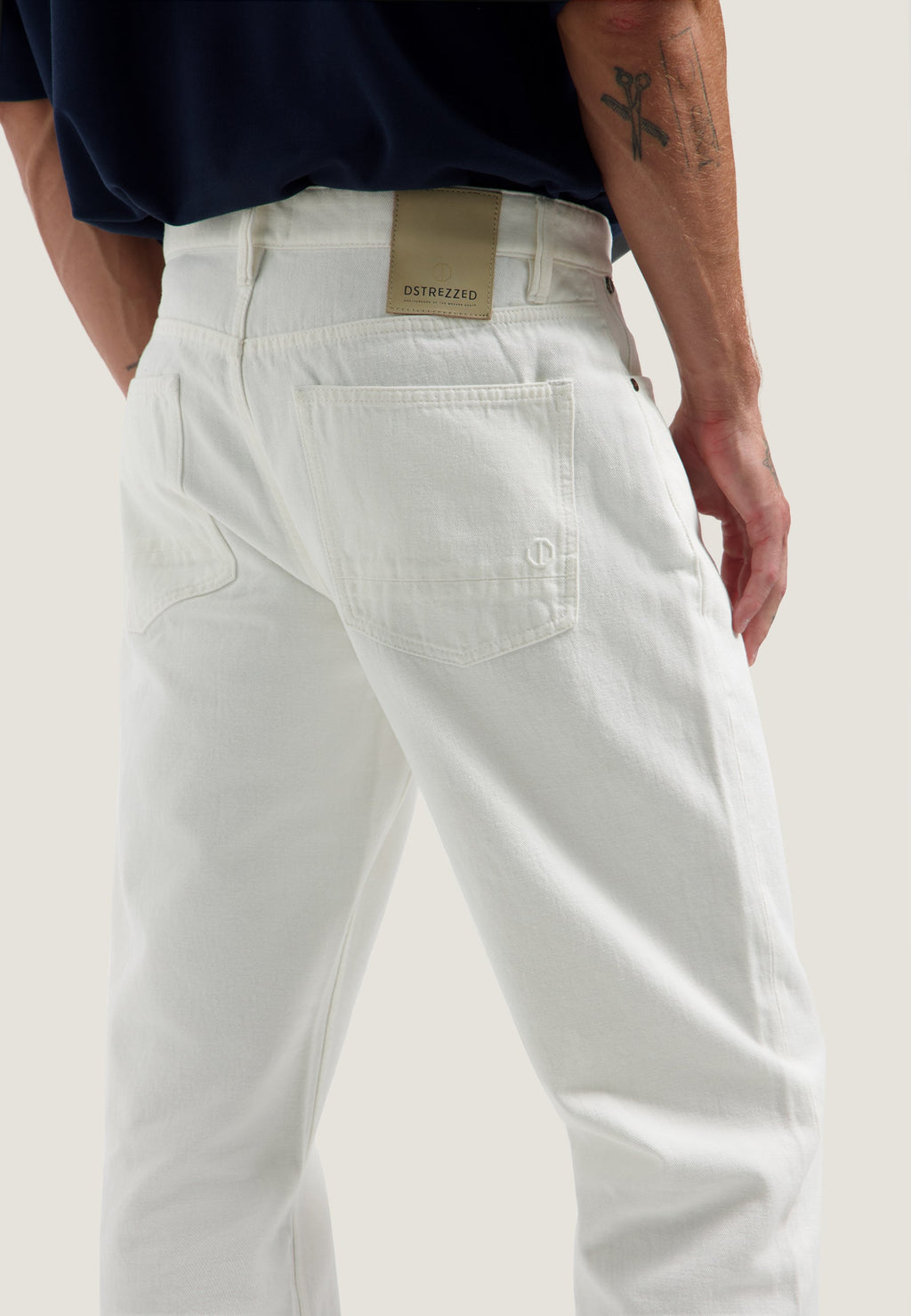 DSTREZZED Harvey 502056-102 Offwhite – detalle del tejido