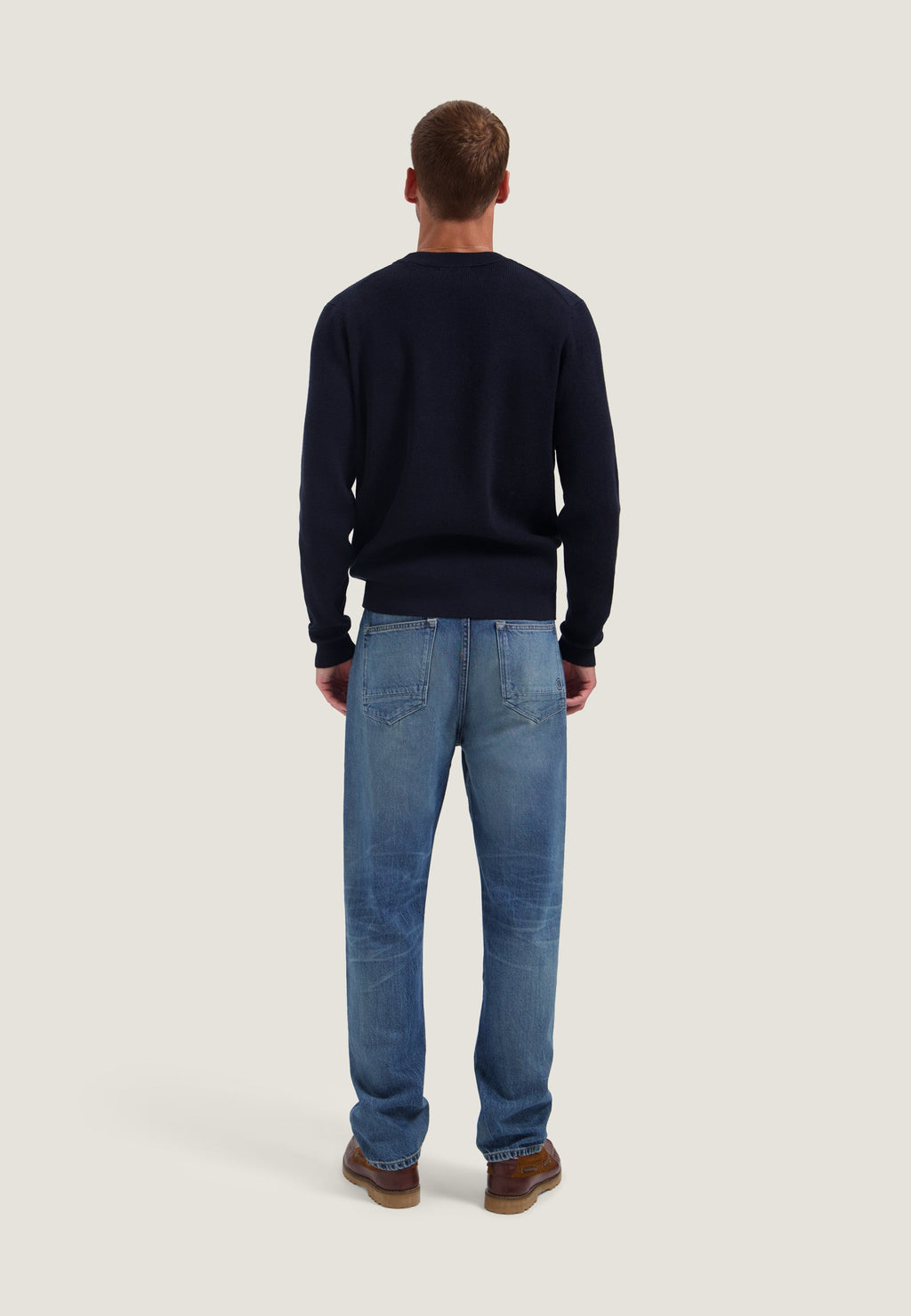551562_856_5_fullbody_back.jpg