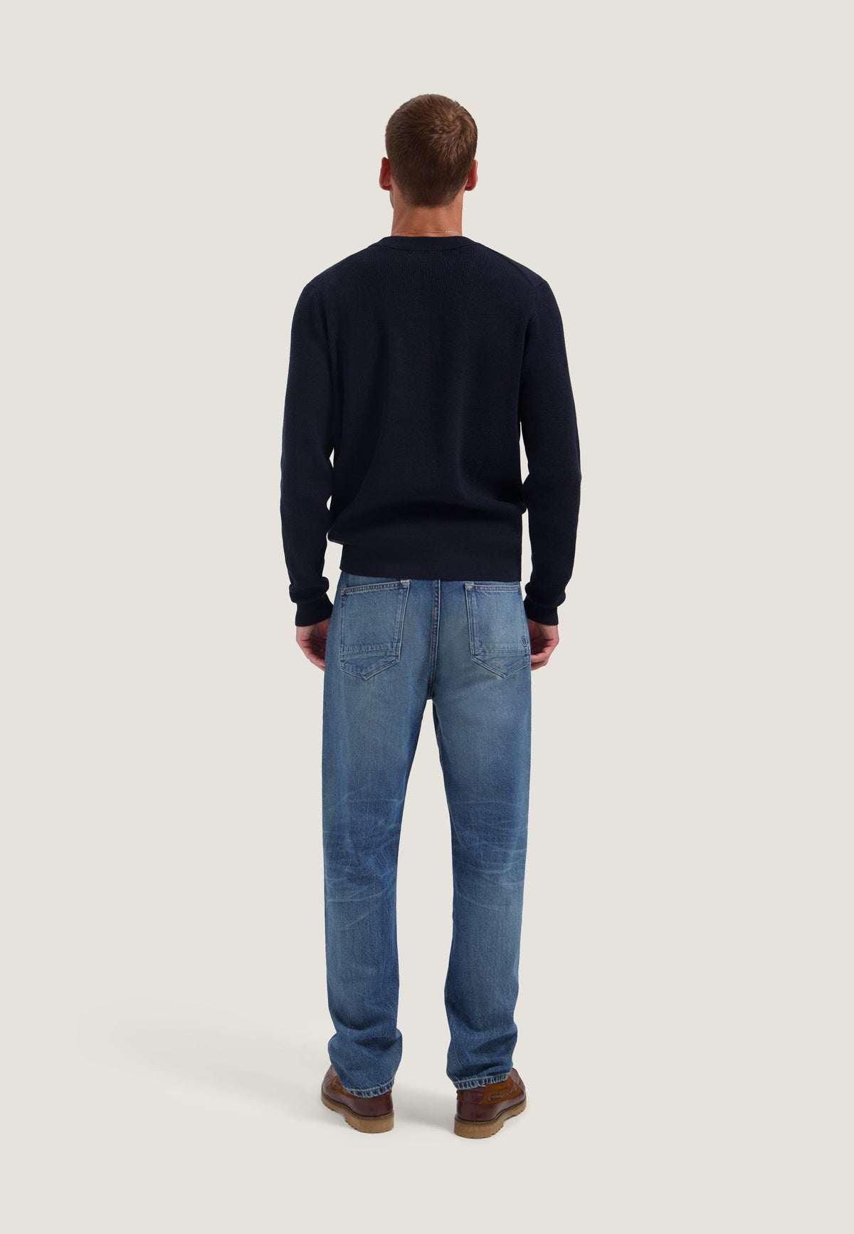 551562_856_5_fullbody_back.jpg