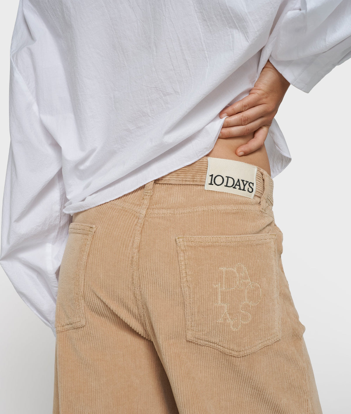 10DAYS Western Pants Cord | Grey Mango – Pantalón de mujer de pana – Estilo casual – Talla L