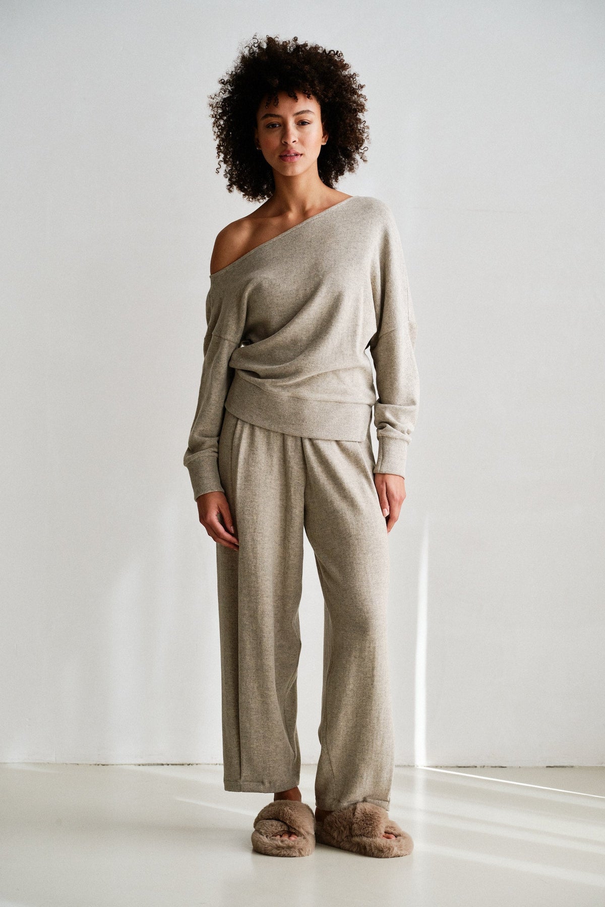 Pantalón Penn & Ink W26T1306 Beige y Antra - imagen 1