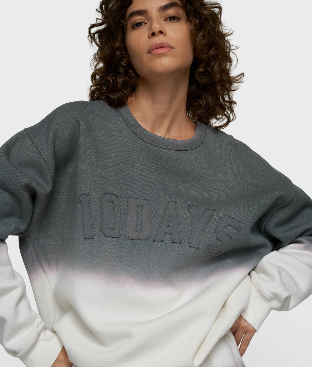 Statement Sweater Dip Dye Mid Grey