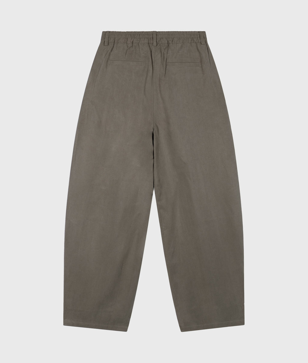 banana pants lyocell | dark fog – detalle del producto