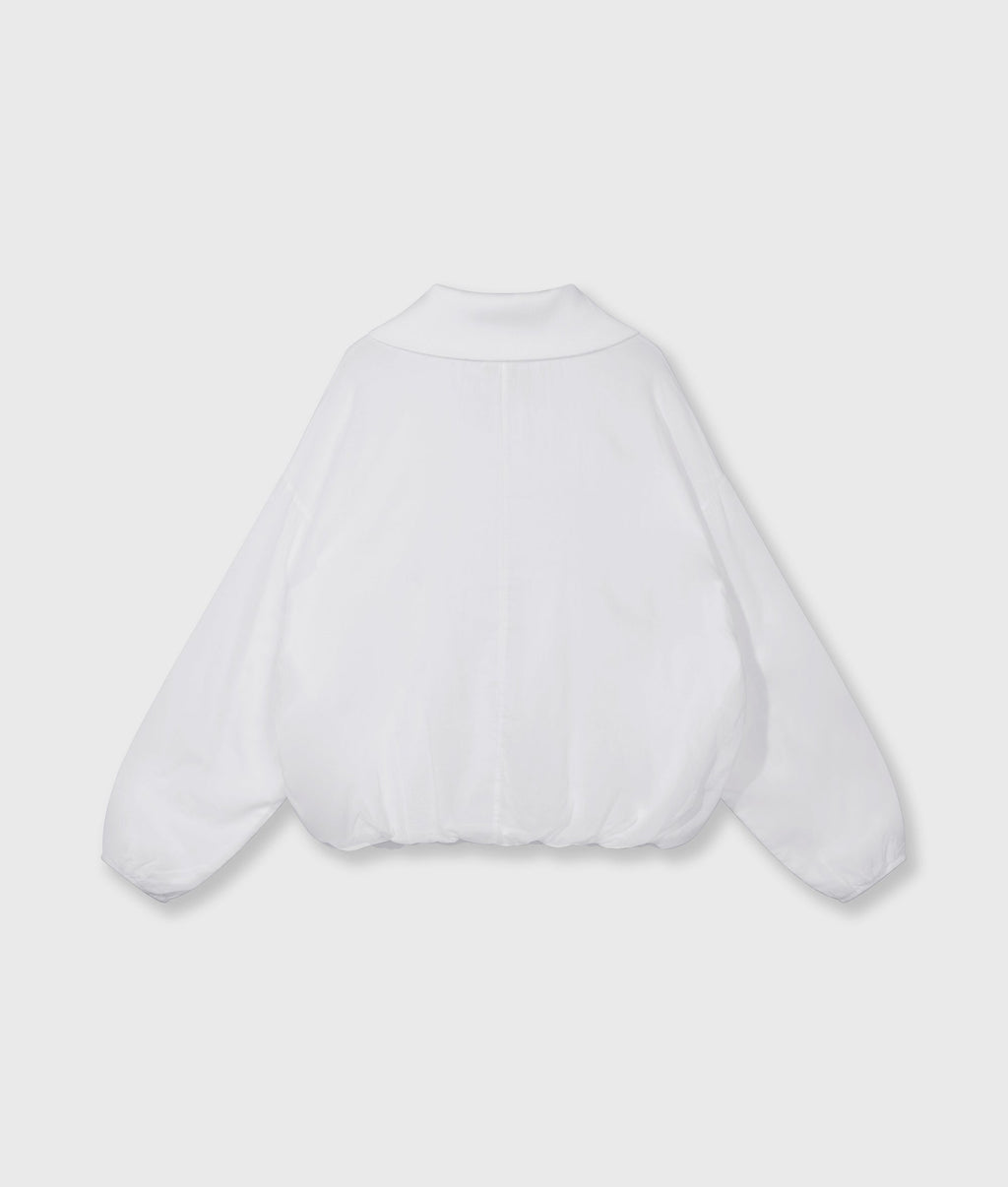 half zip balloon top | white – detalle del producto