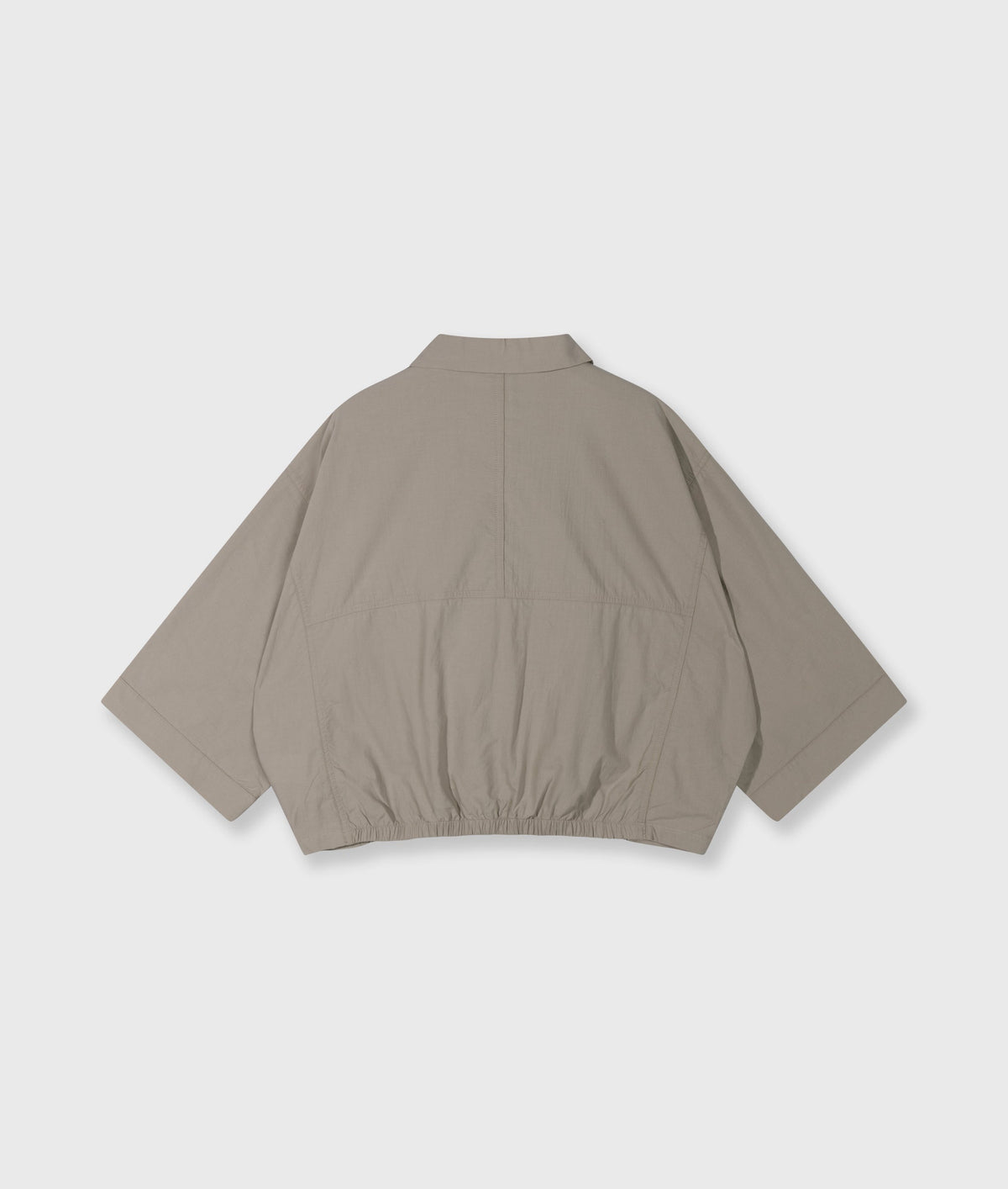 wide crinkle jacket | fog – detalle del producto