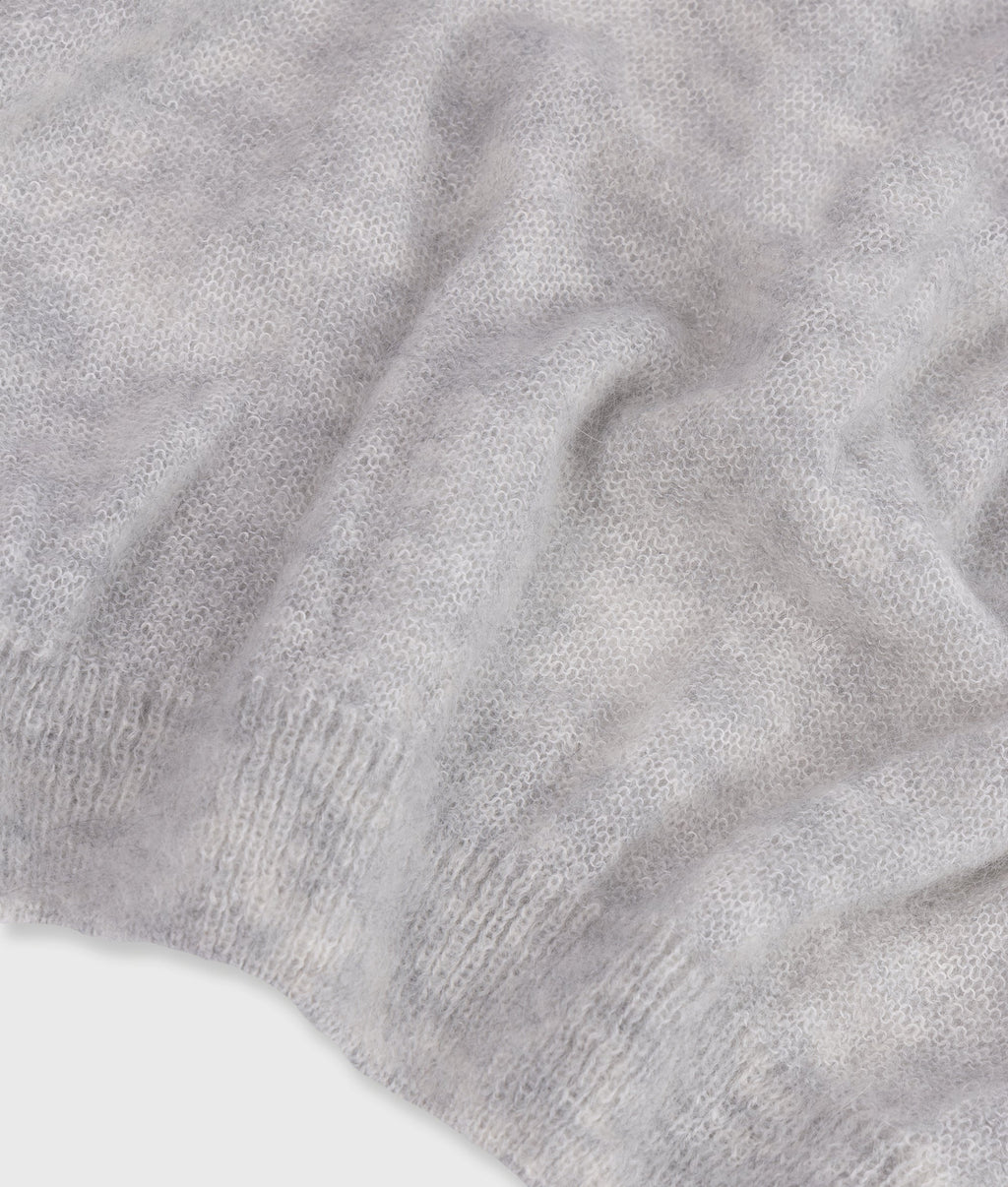 THE KNIT SWEATER | light grey melee – detalle del producto