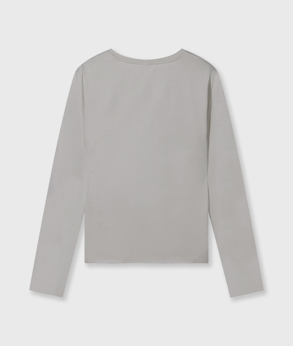 slim long sleeve tee | stone – vista adicional