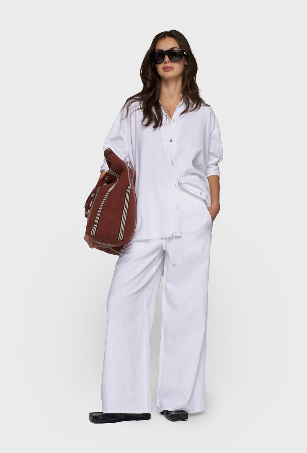 10DAYS – Blusa de algodón y lino para mujer – Blanca – Estilo mediterráneo – Tallas S y M – vista adicional